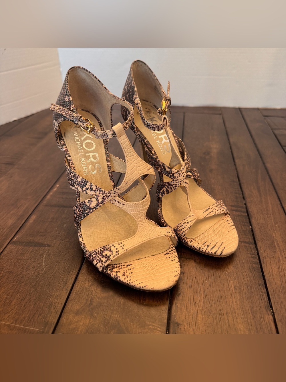 KORS Michael Kors Strap Heels Size 6 Snakeskin Print 3.5 in Heel Exotic Neutral